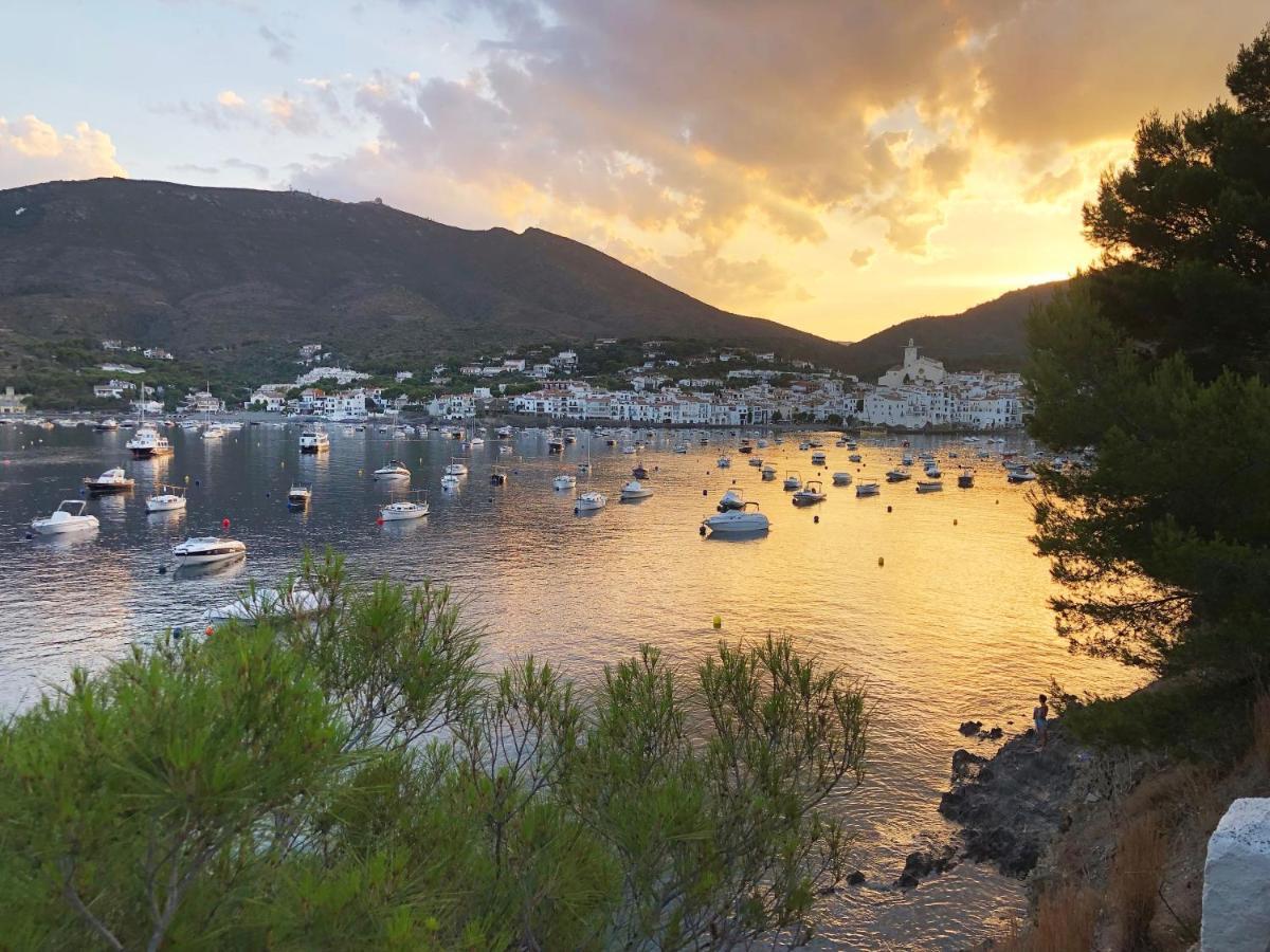 Apartamento Con Vistas Al Mar Cadaques Bagian luar foto